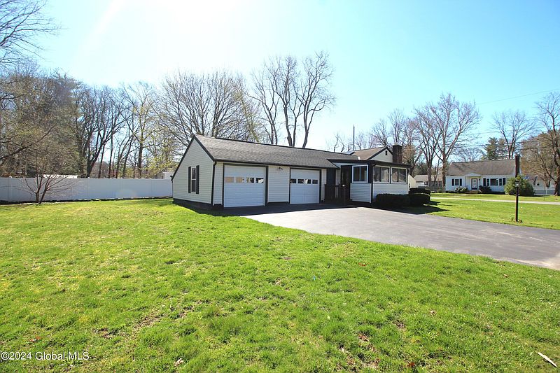 2nd image of 29 Fredericks Road