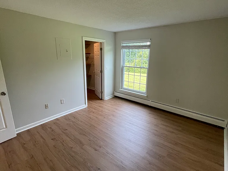 14 Pinney St #10 — Photo 11