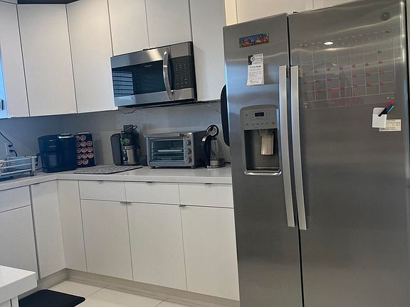 5th image of 9321 Sunrise Lakes Boulevard #305
