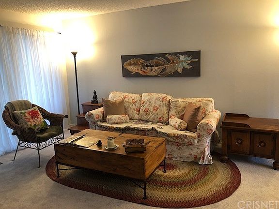 4th image of 18550 Hatteras St Unit 73