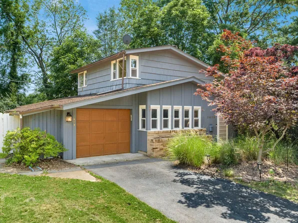 7679 Eastwood St, Reynoldsburg, OH 43068