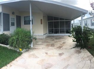 2122 Hilo Dr, Holiday, FL 34691