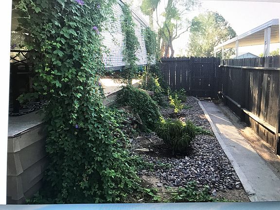 4th image of 1008 La Mesa Way