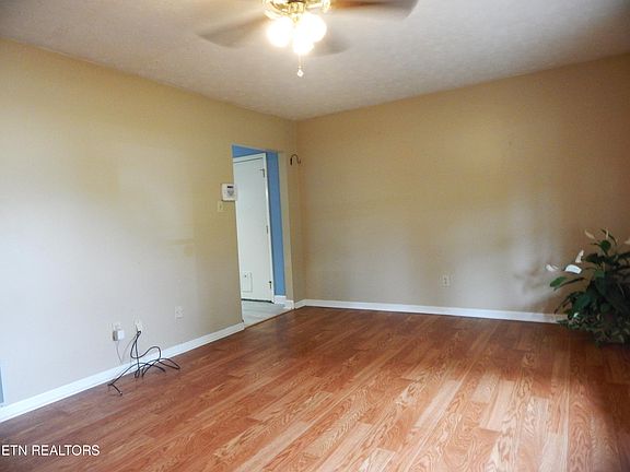 4th image of 4901 NW Angelia Dr