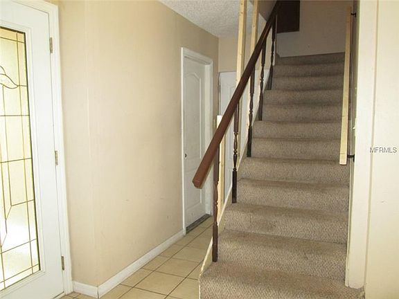 5th image of 1205 Sandalwood Dr