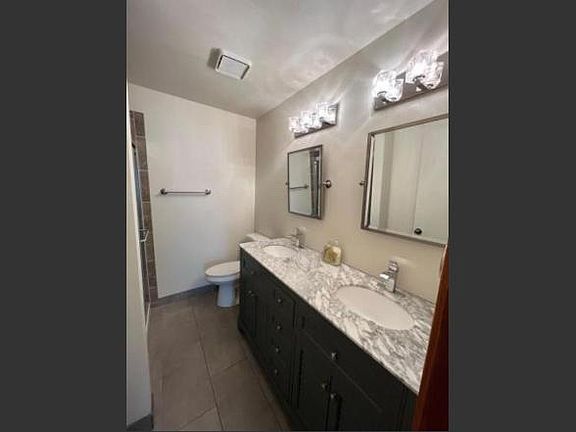 5th image of 946 Woodland Dr