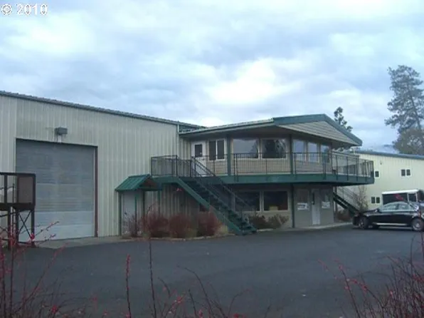 3735 Eagle Loop, Hood River, OR 97031