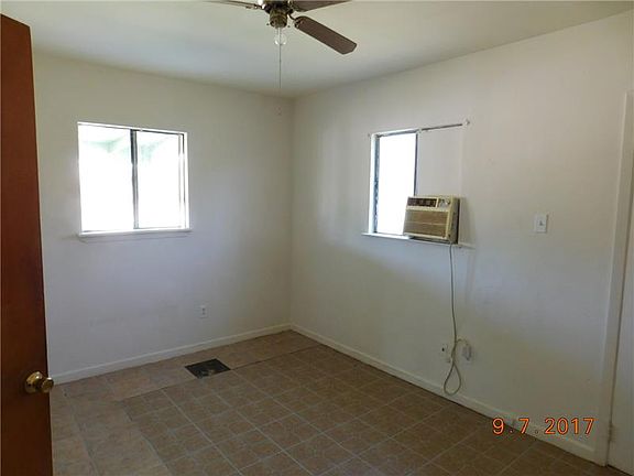 5th image of 506 W Lincoln Ave