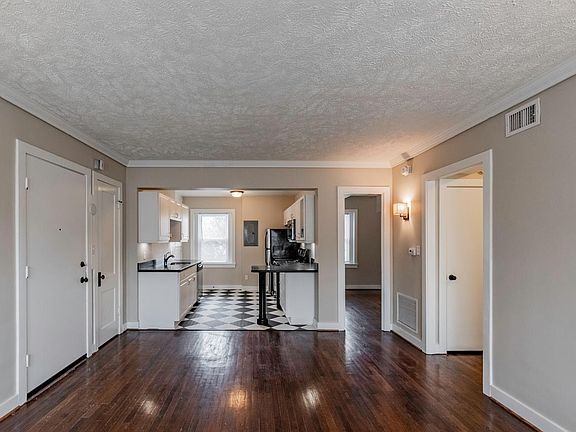 2nd image of 3910 Cass St APT 311