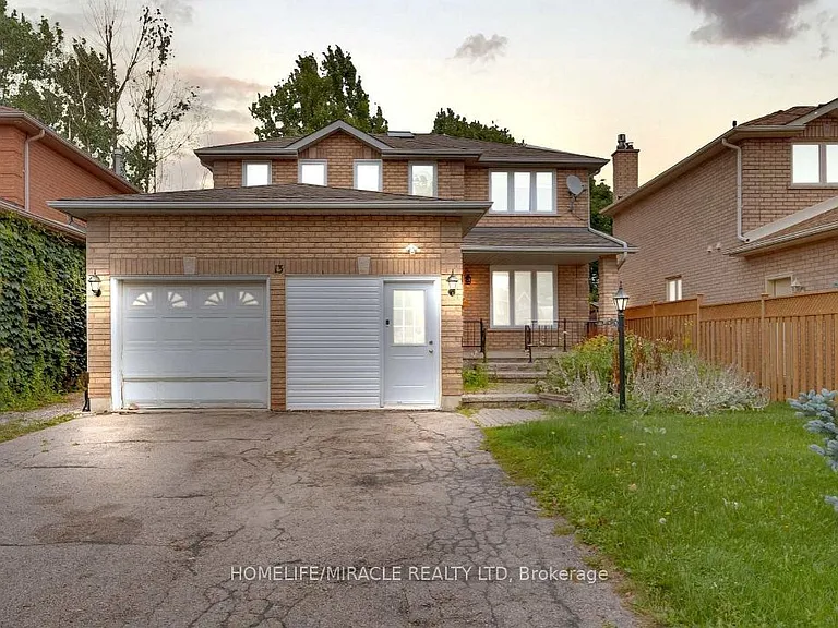 13 Morton Cres — Photo 1