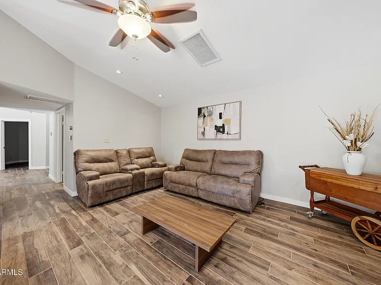 10432 W Avalon Dr — Photo 23