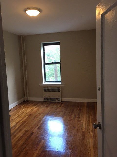 2nd image of 2598 36th St APT 3C