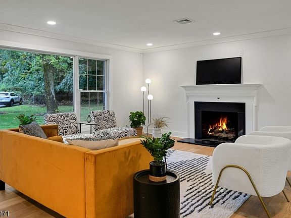 5th image of 9 Crestview Ct