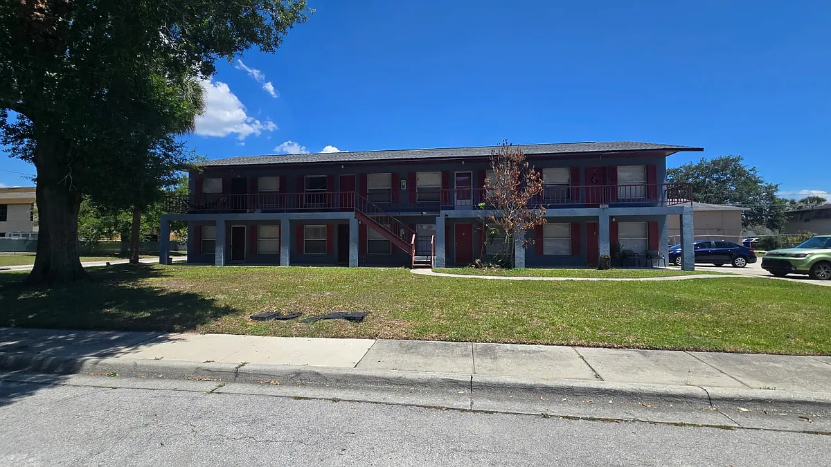 Building Photo - 1802 Barton Dr #2