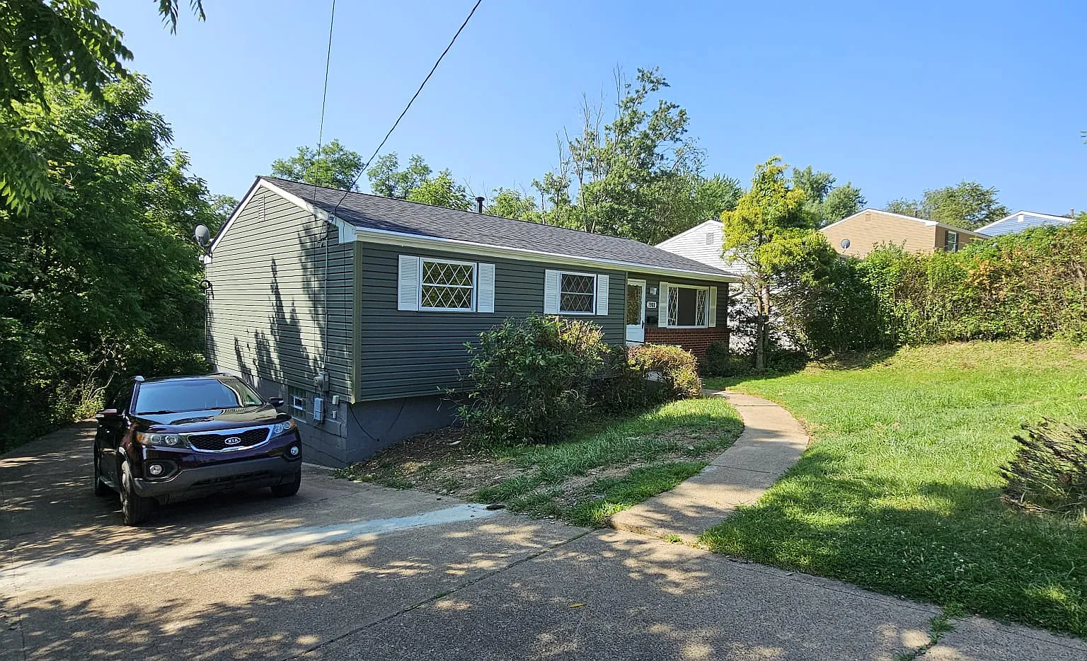 3 bed, 1.5 bath, 1062 sqft, $1,850 — Photo 3