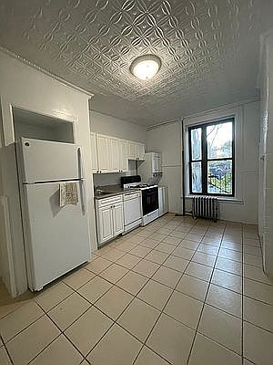 1st image of 452 W 57th St APT 4W