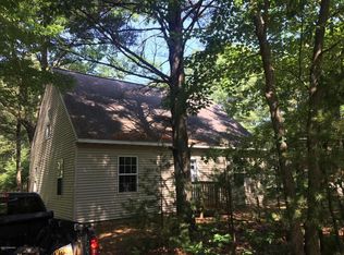 1321 Scenic Dr, Muskegon, MI 49445