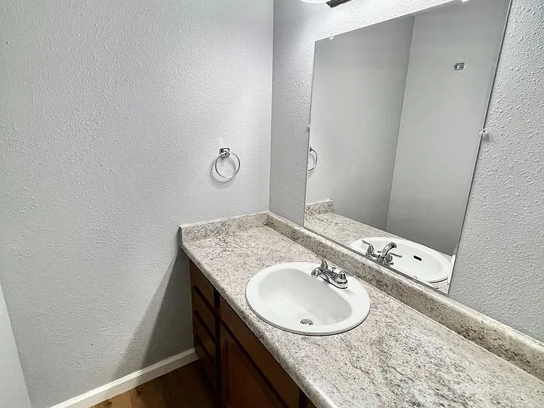Myers Court — Photo 19