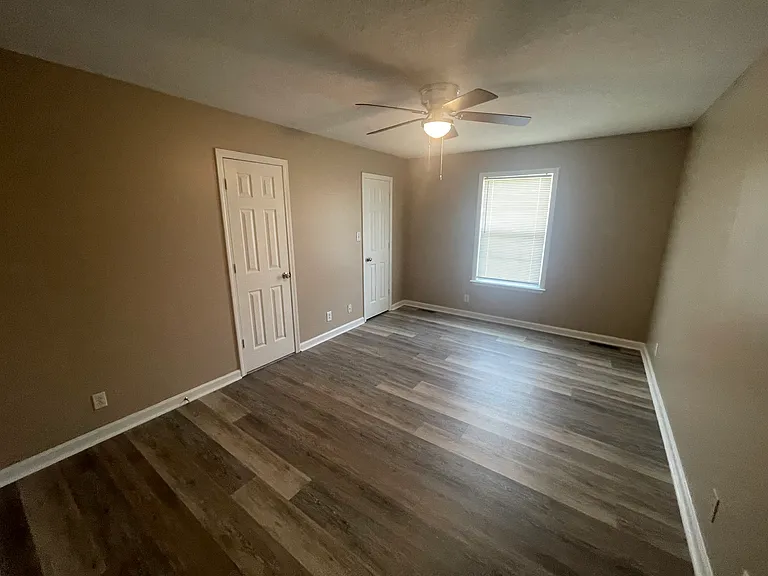 204 Jenna Ave — Photo 8
