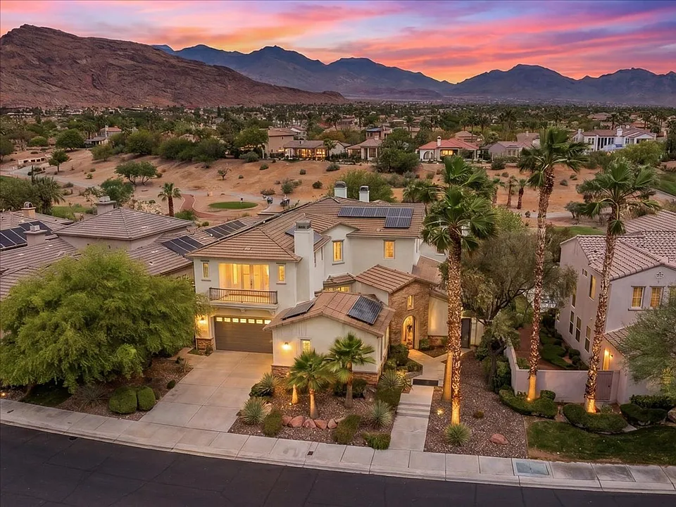 3043 Red Springs Dr
