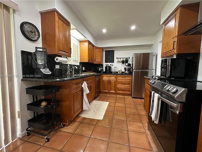 1st image of 300 Lakeside Ct #198