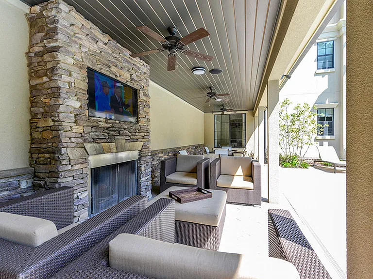 The Residences at Chastain Apartments — Photo 23