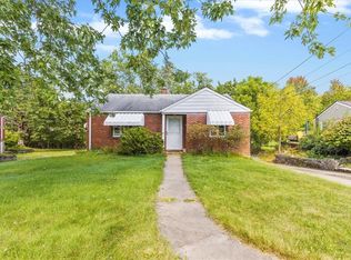 8140 Remington Dr, Pittsburgh, PA 15237
