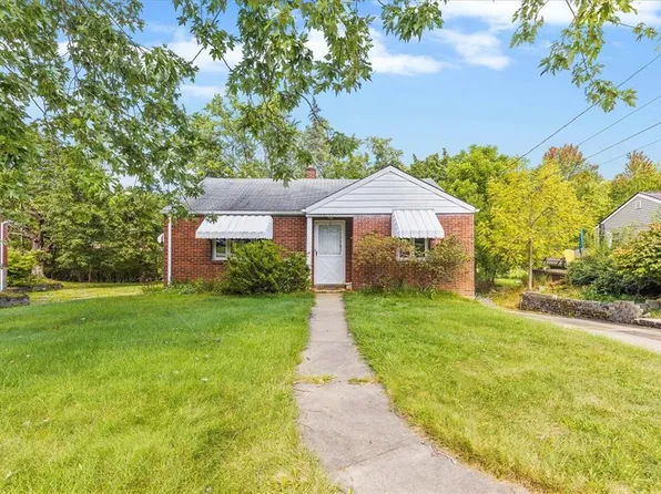 8140 Remington Dr, Pittsburgh, PA 15237