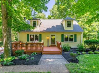 4111 Emma Lou Dr, Floyds Knobs, IN 47119