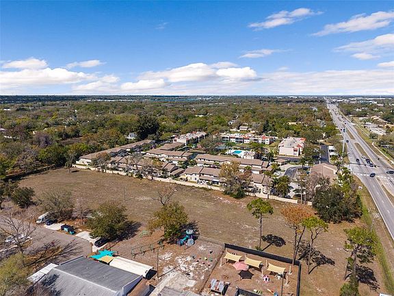 3rd image of 9530 Starkey Rd #32