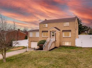 113 Castle Dr, West Mifflin, PA 15122