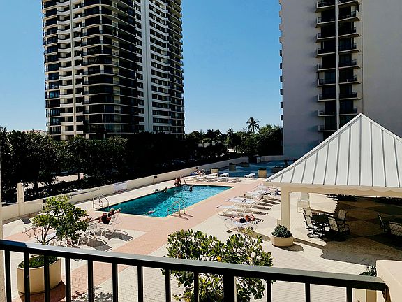5th image of 4200 N Ocean Dr APT 1-205