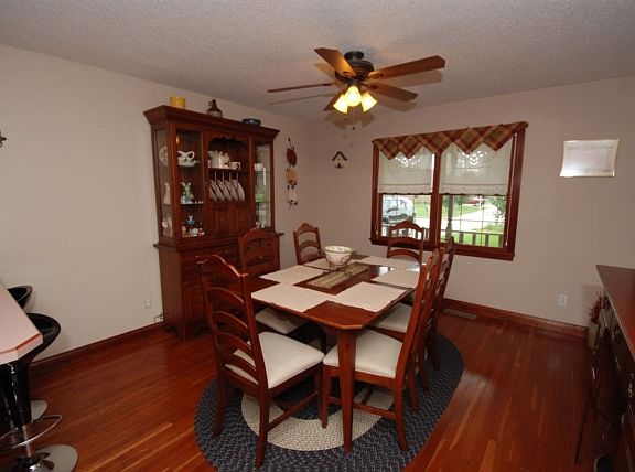 4th image of 1133 N Hayland Dr