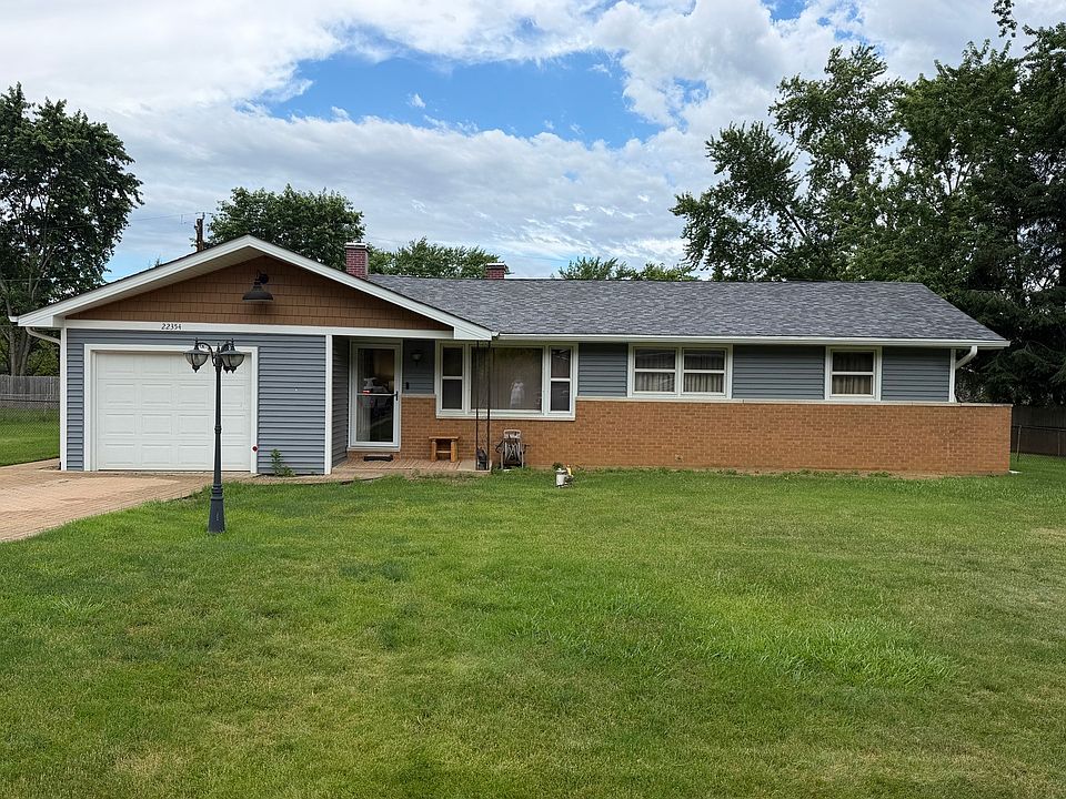 1st image of 22354 S Donna Ave