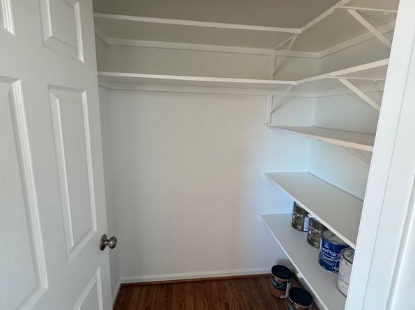 1927 Heatherbrook Ct