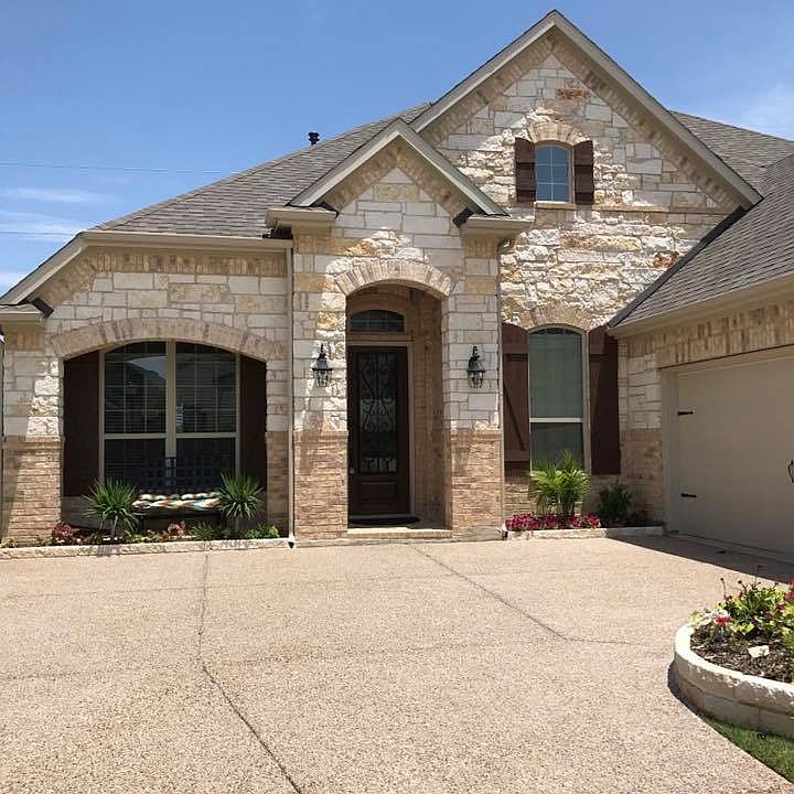 1st image of 9768 Corinth Ln