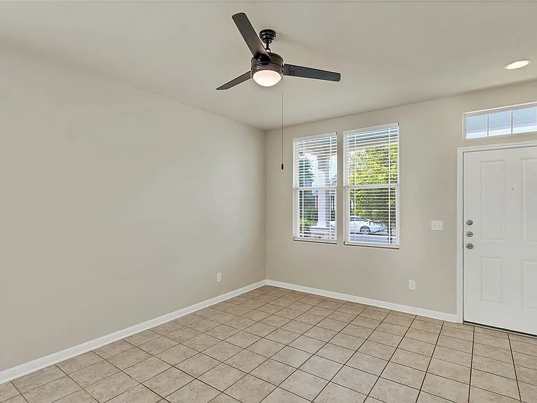 334 Newberry Trl #MAIN HOME — Photo 6