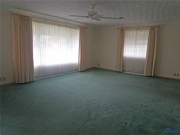 4th image of 1775 Elmwood Dr