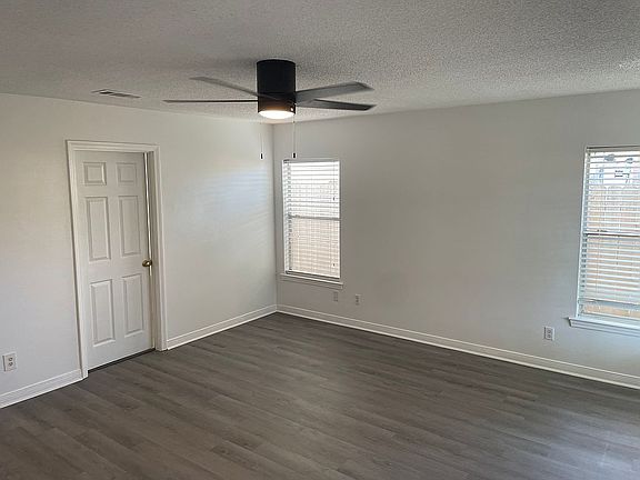 Master Bed Room Entrance 