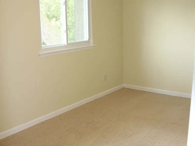 26739 Syracuse Ave — Photo 12