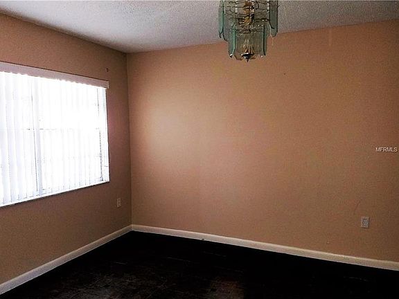 4th image of 6045 Crafton Dr