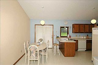 5th image of 913 Cade Ct