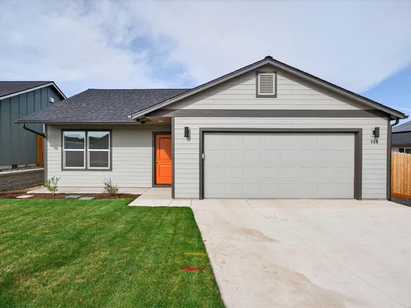750 NE Rickenbacker Rd, Madras, OR 97741