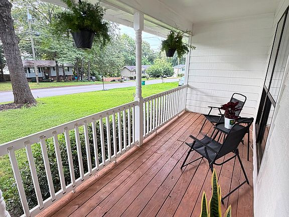 4th image of 5105 Hunter Village Dr