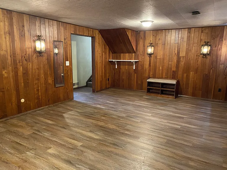 3175 Talbot Dr — Photo 36