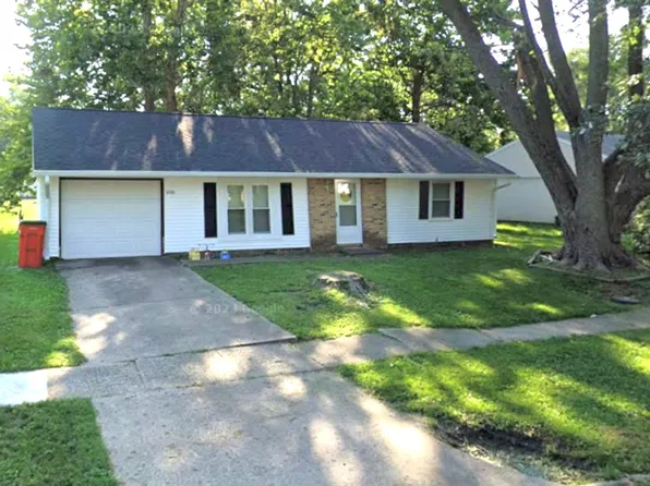 606 Dogwood Dr, Champaign, IL 61821