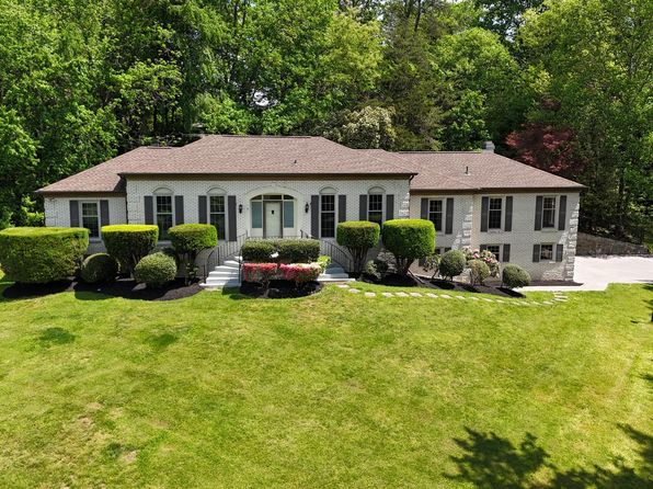 4801 Fox Chapel Rd, Fairfax, VA 22030