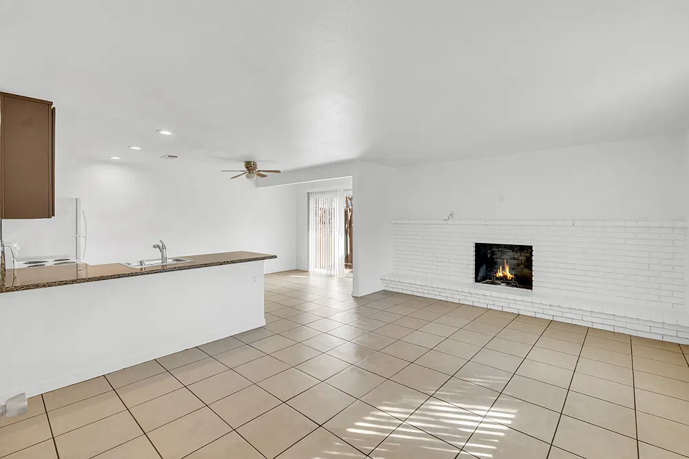 2 bed, 675 sqft, $1,575 — Photo 2