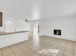 812 Carro Dr APT 1, Sacramento, CA 95825