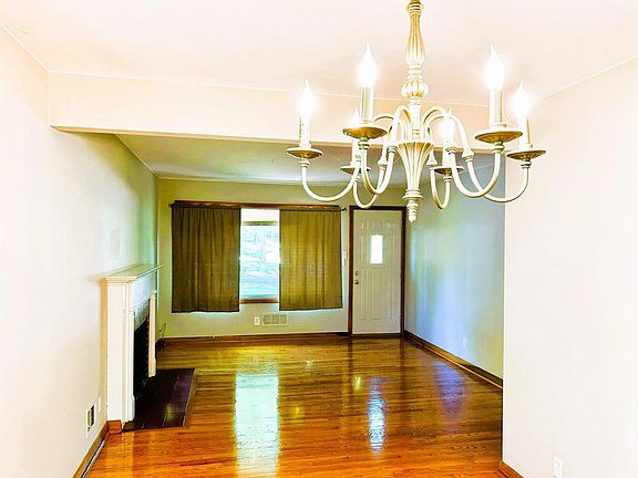 3rd image of 813 Lynda Ct